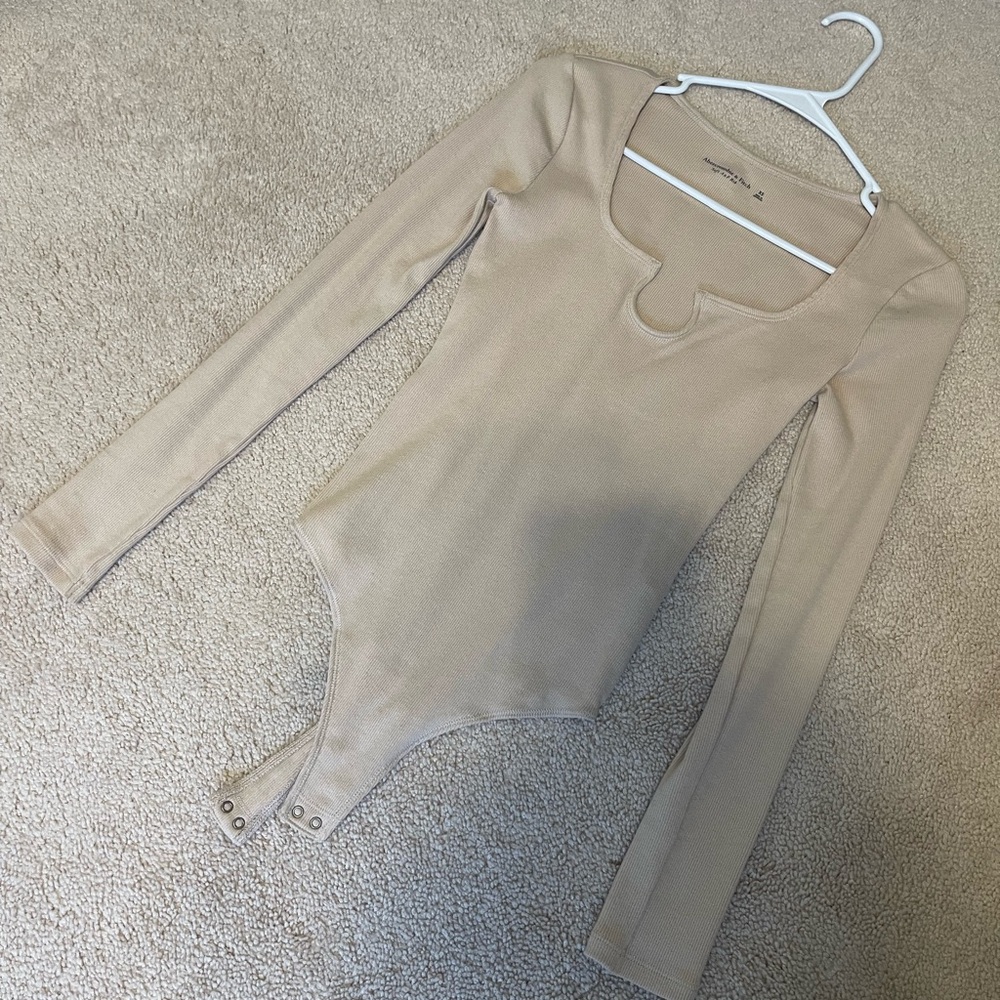 Abercrombie long sleeve ribbed bodysuit